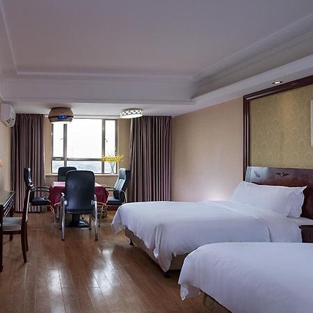 Vienna Hotel Dongguan Chang'An Mid Zhen'An Road Esterno foto