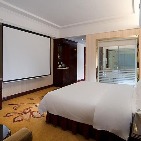 Vienna Hotel Dongguan Chang'An Mid Zhen'An Road Esterno foto