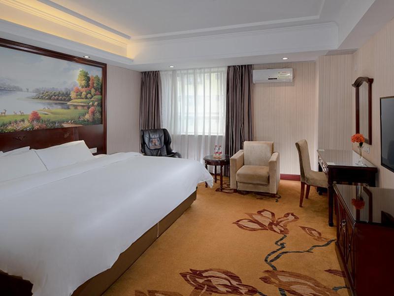 Vienna Hotel Dongguan Chang'An Mid Zhen'An Road Esterno foto